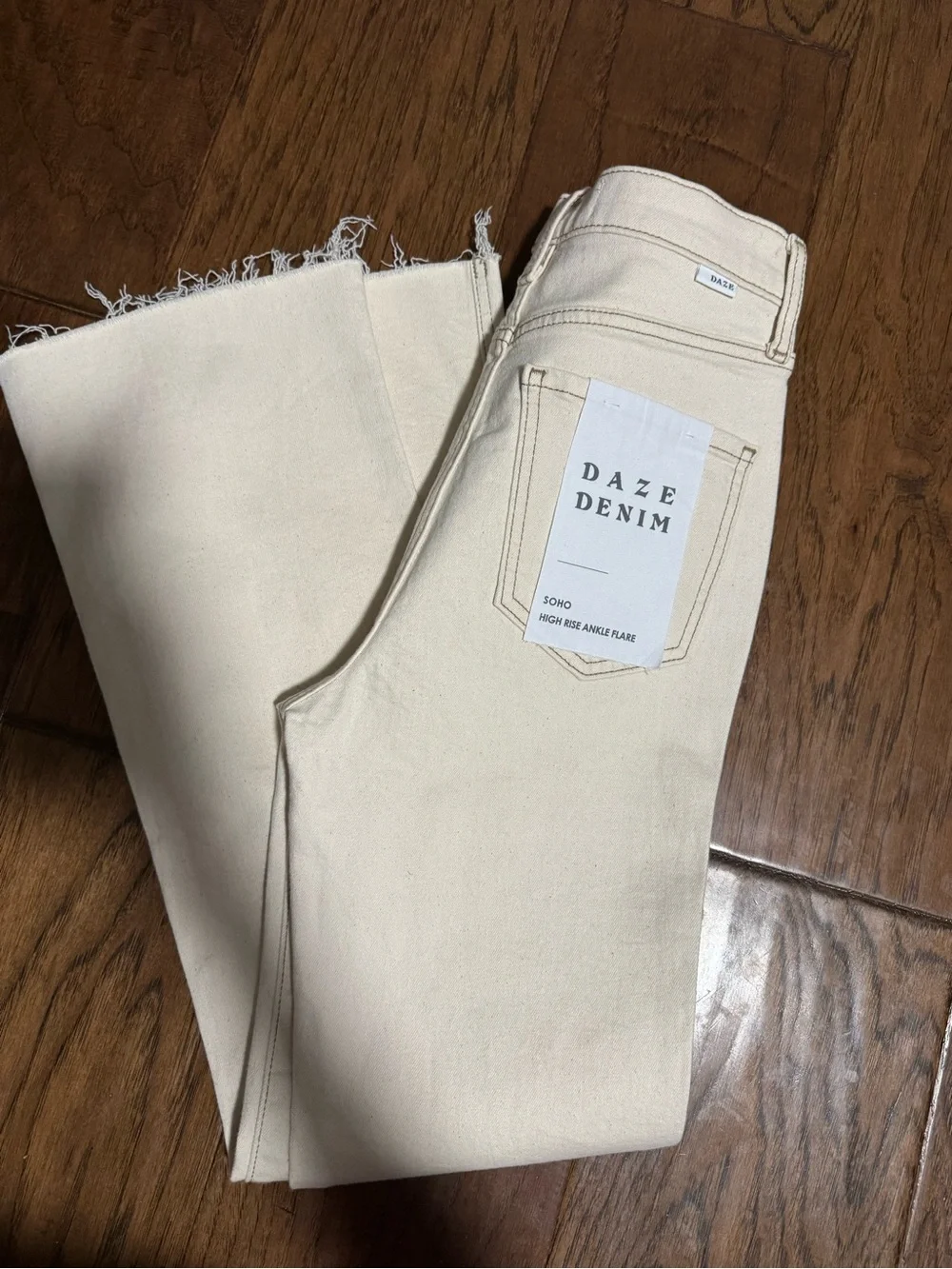 DAZE Denim Women's Cream High-Rise Flare Jeans